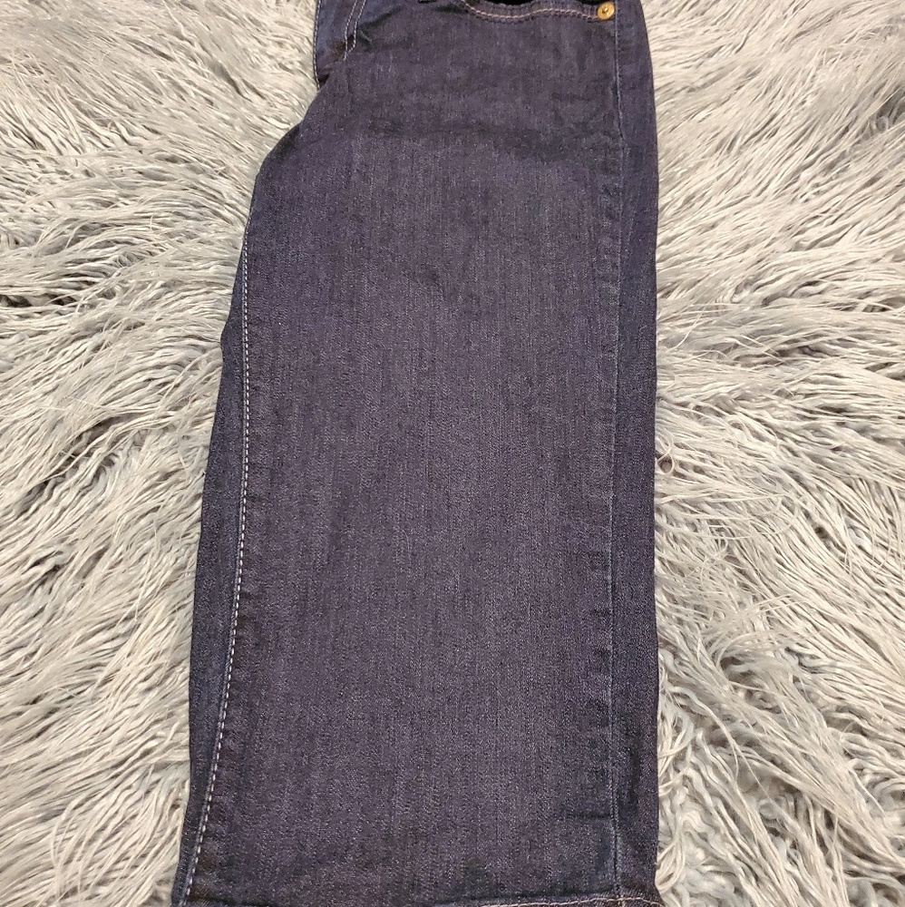 Levi's Cropped Jeans